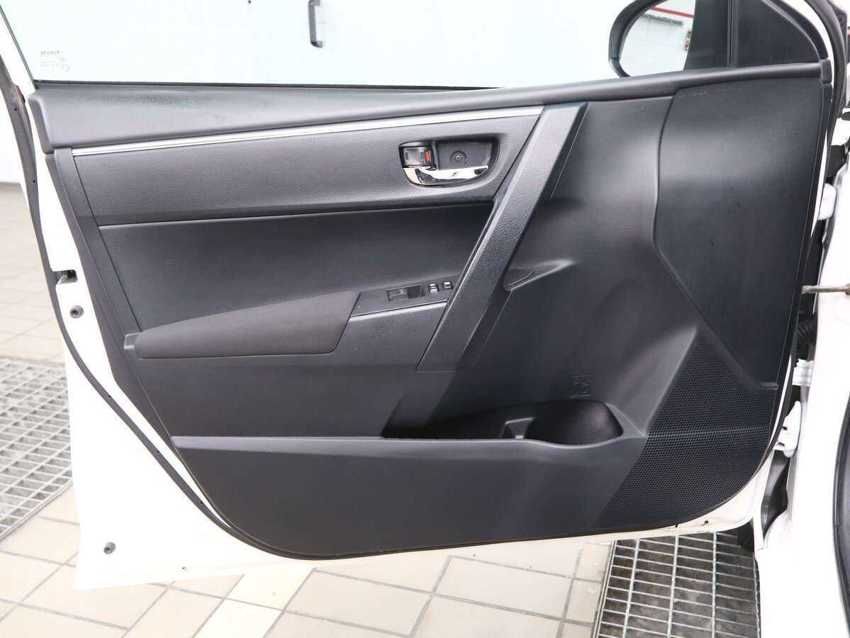 Купить Toyota Corolla с пробегом. Фото: #5