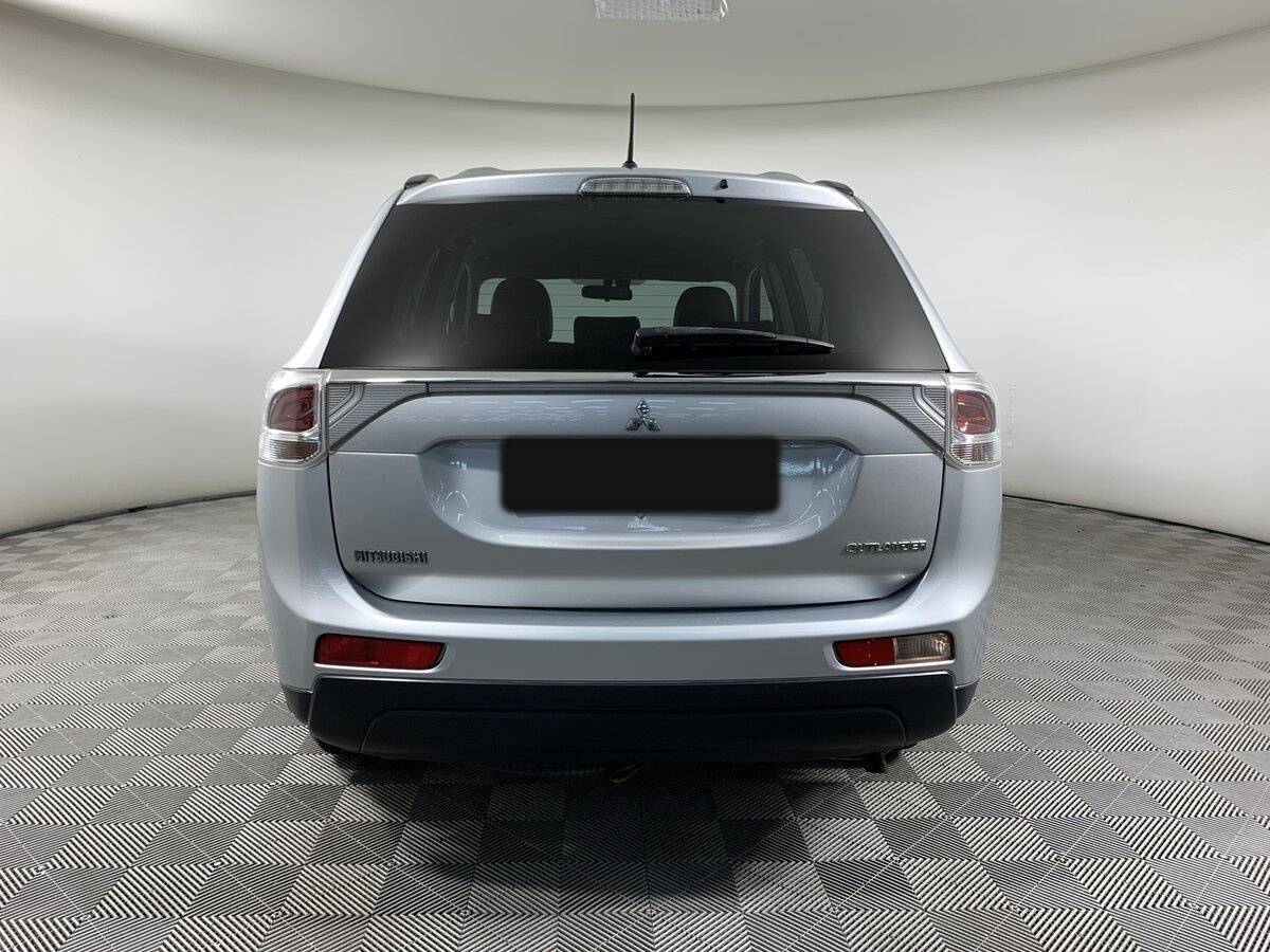 Купить Mitsubishi Outlander с пробегом. Фото: #5