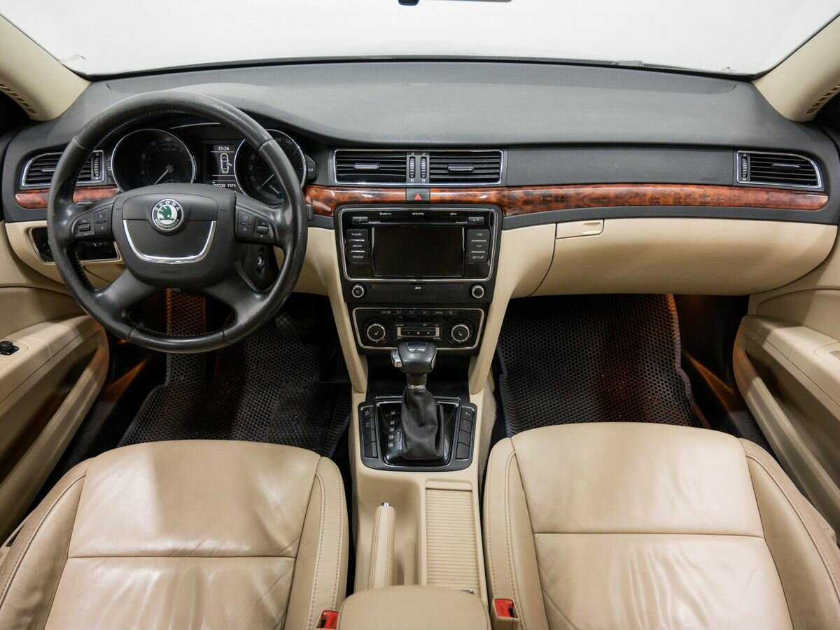 Купить Skoda Superb с пробегом. Фото: #10