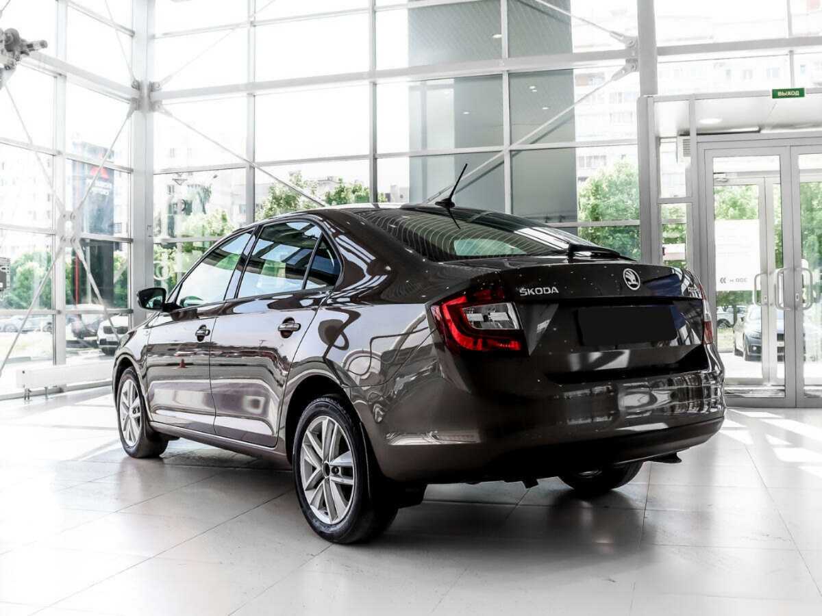 Купить Skoda Rapid с пробегом. Фото: #5