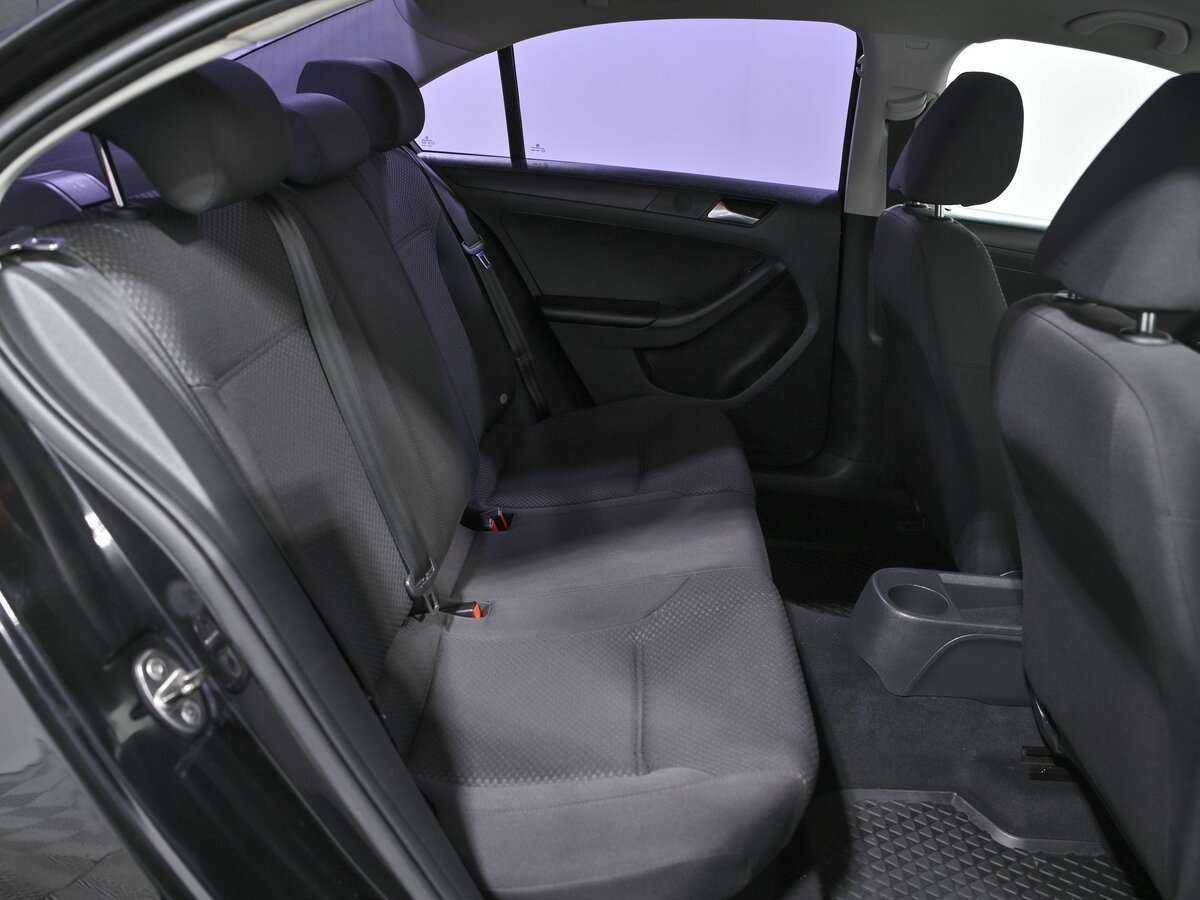 Купить Volkswagen Jetta с пробегом. Фото: #12