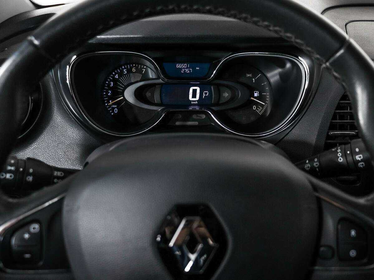 Купить Renault Kaptur с пробегом. Фото: #13