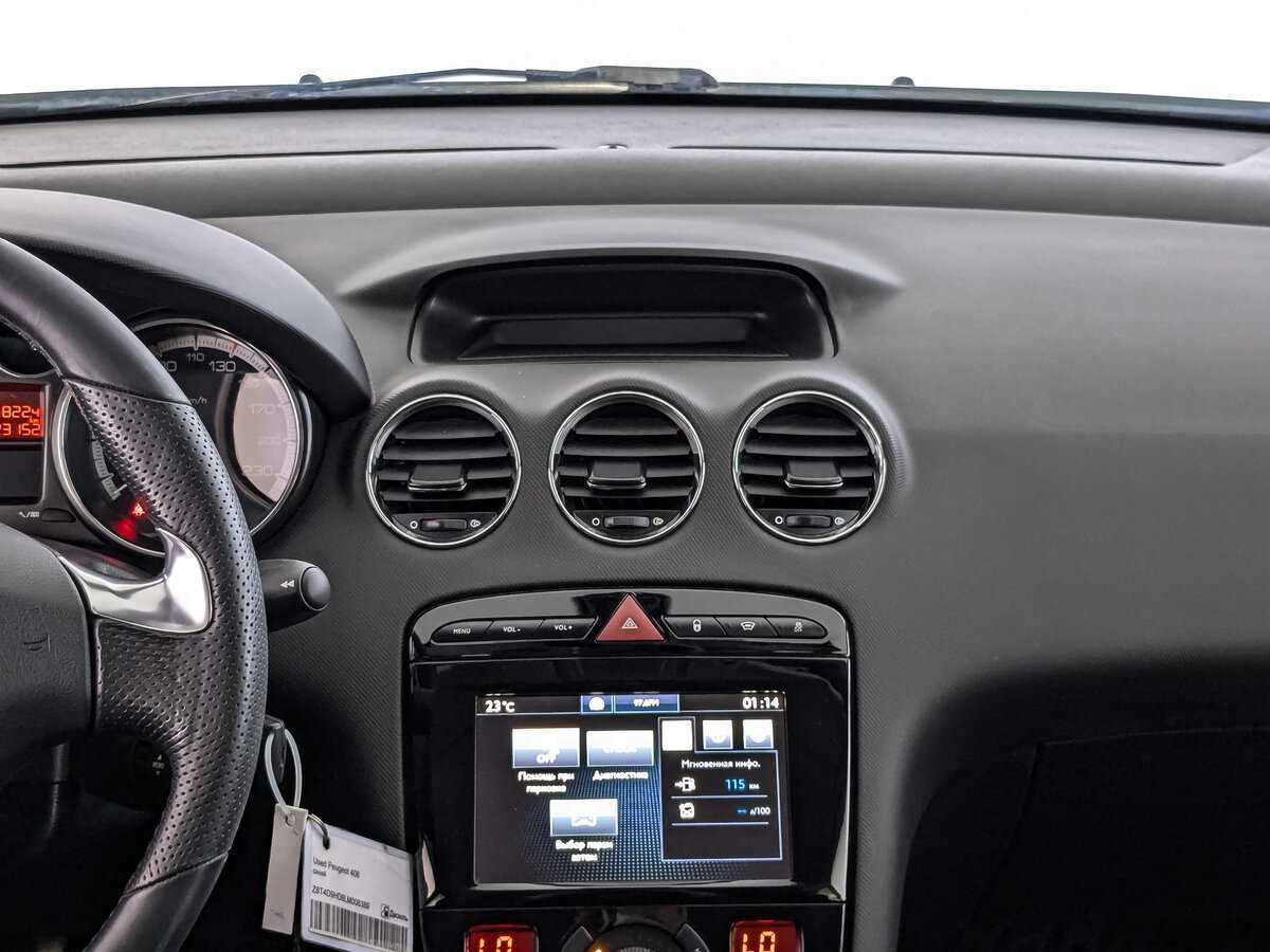 Купить Peugeot 408 с пробегом. Фото: #12