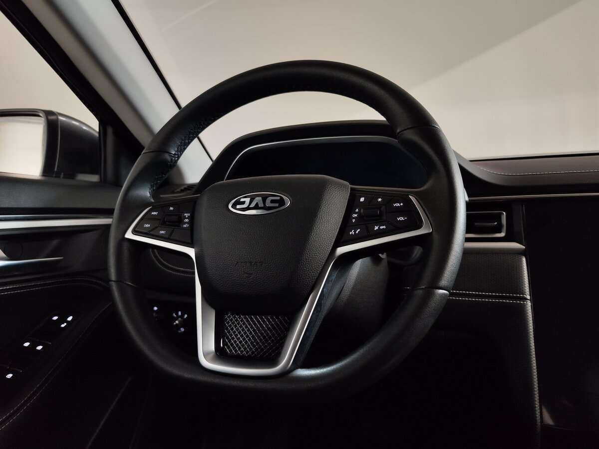 Купить JAC J7 с пробегом. Фото: #12