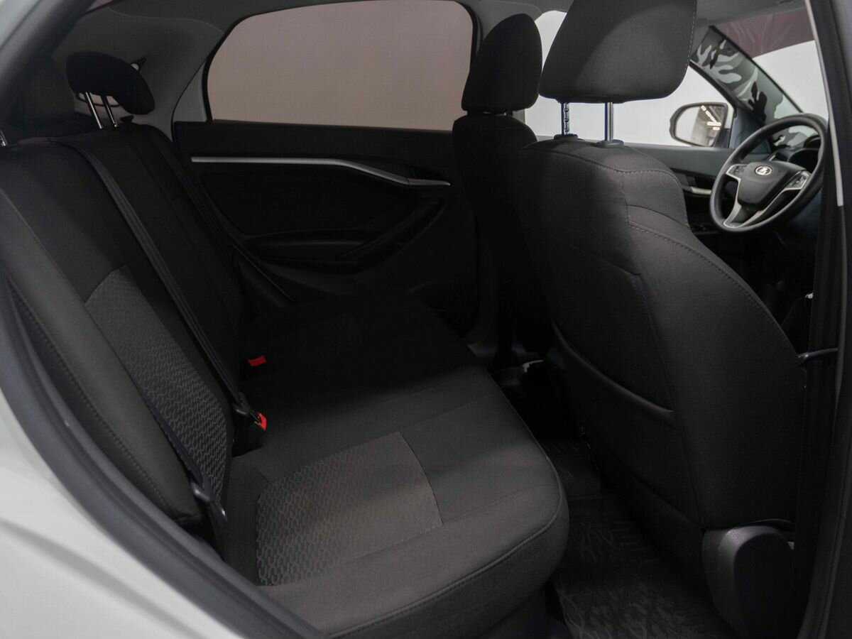 Купить Lada (ВАЗ) Vesta с пробегом. Фото: #9