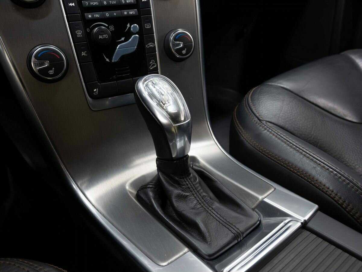 Купить Volvo XC60 с пробегом. Фото: #20