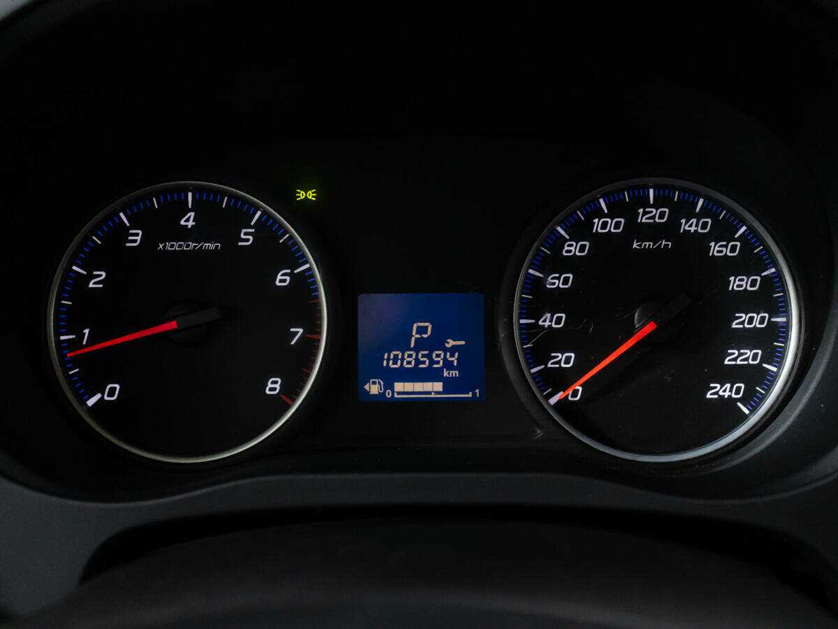 Купить Mitsubishi Outlander с пробегом. Фото: #10