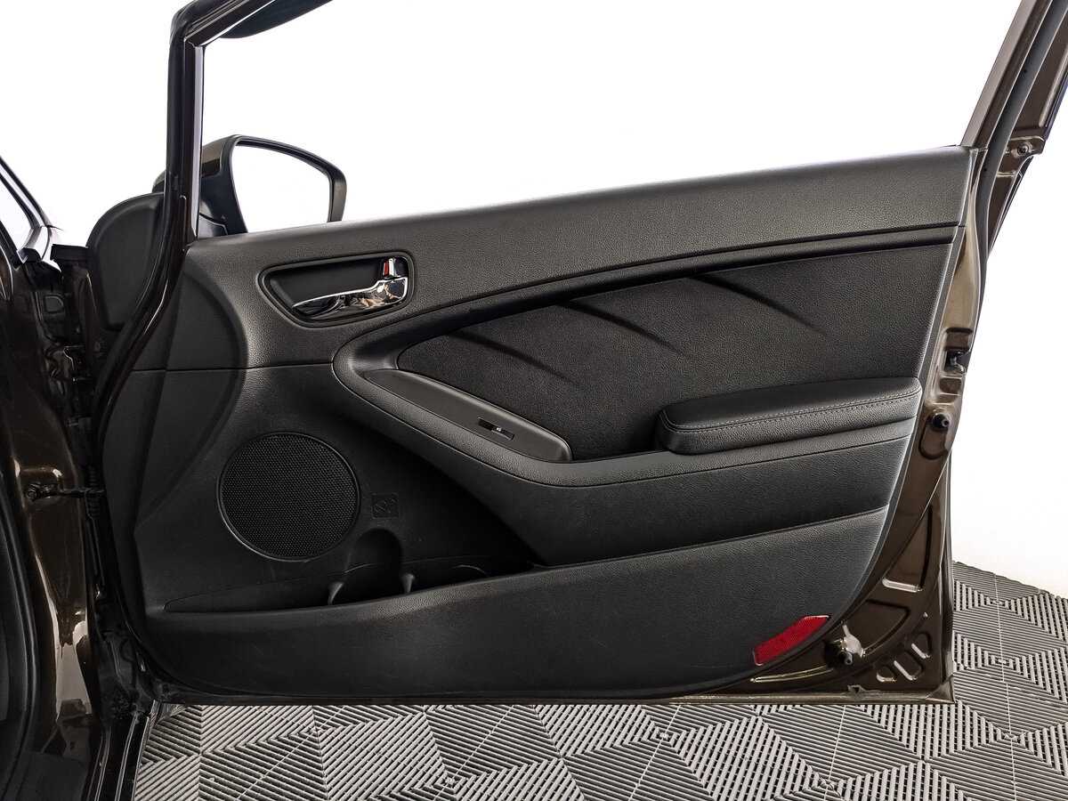 Купить Kia Cerato с пробегом. Фото: #20