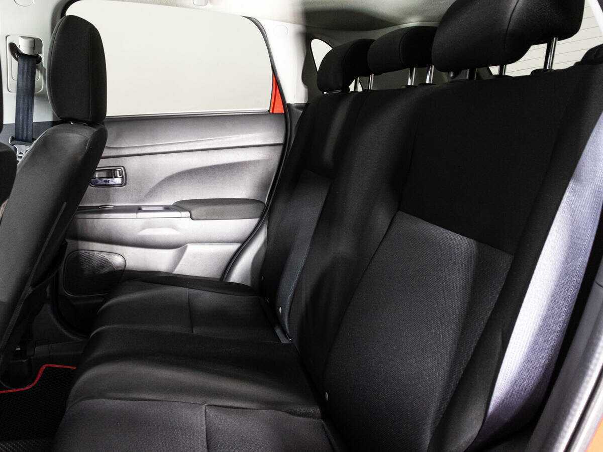 Купить Mitsubishi ASX с пробегом. Фото: #9