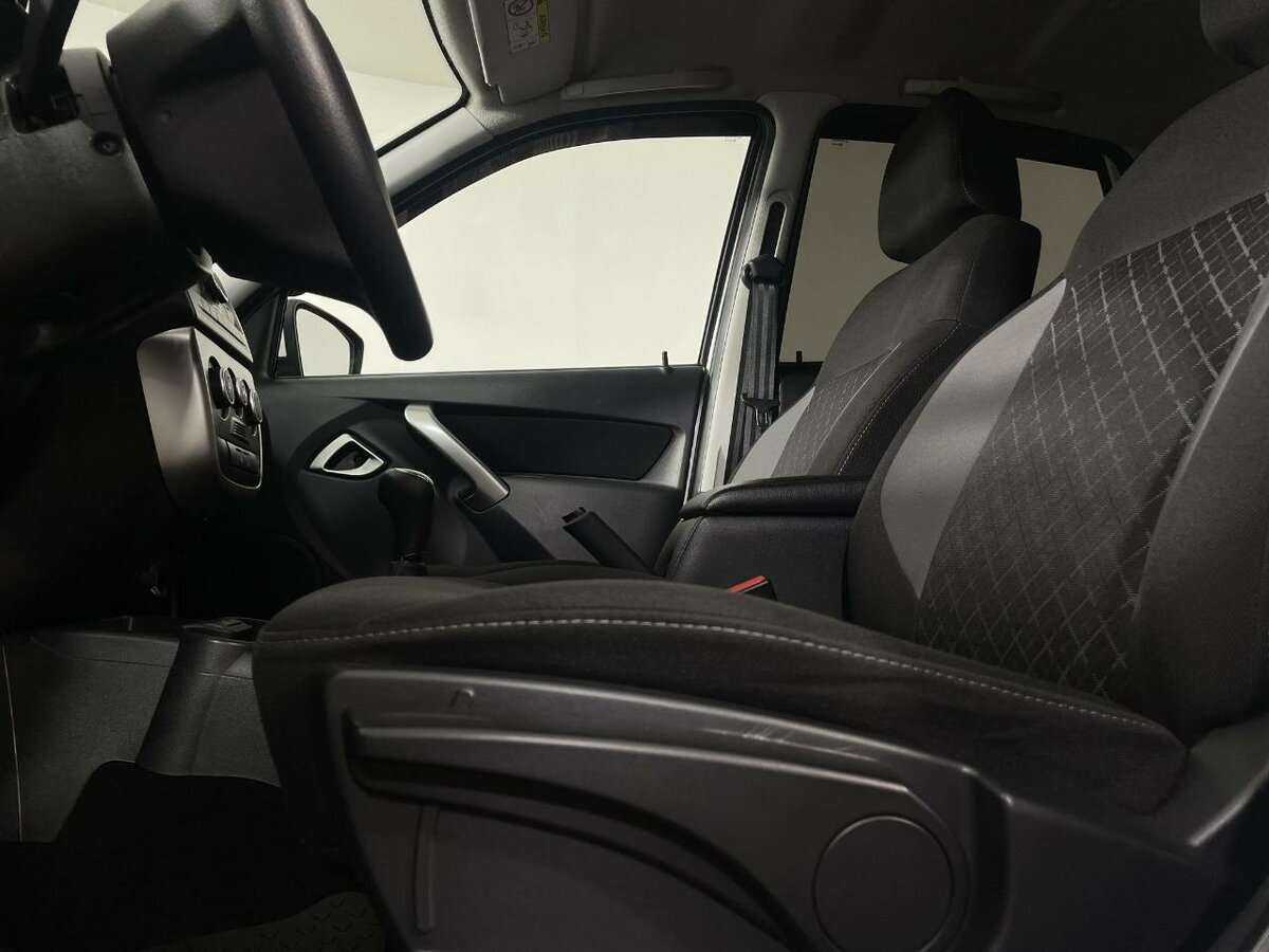 Купить Lada (ВАЗ) Granta с пробегом. Фото: #9