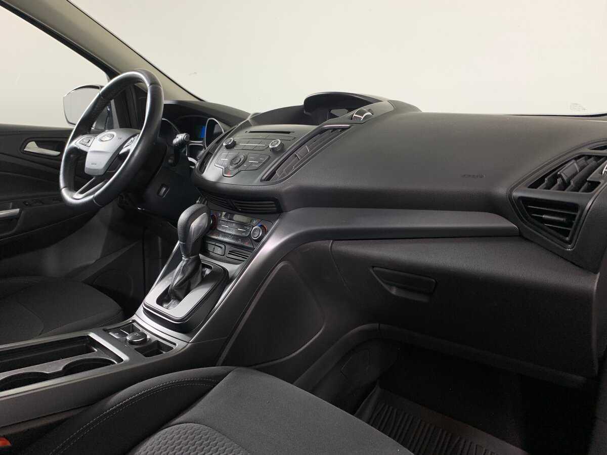 Купить Ford Kuga с пробегом. Фото: #13