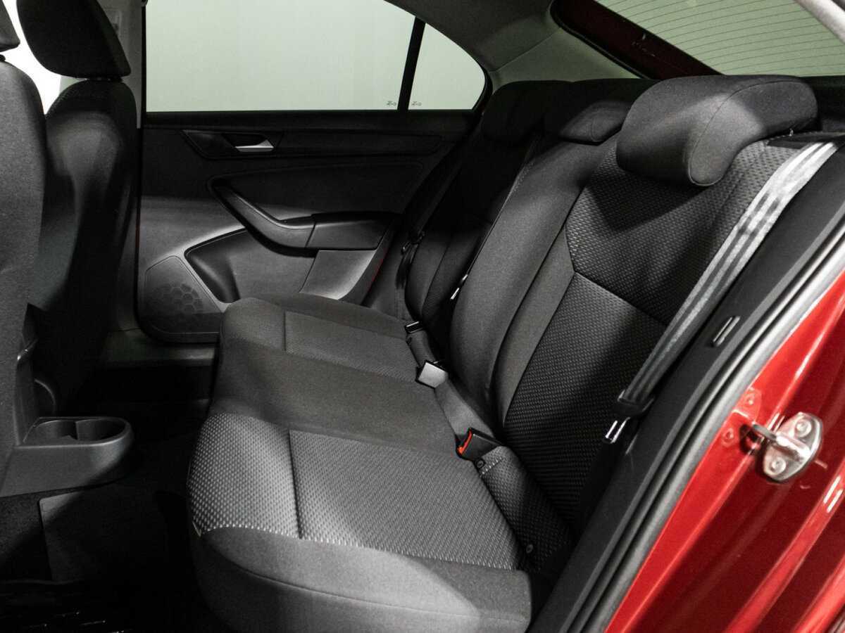 Купить Volkswagen Polo с пробегом. Фото: #9