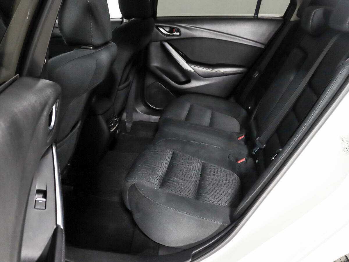 Купить Mazda 6 с пробегом. Фото: #11