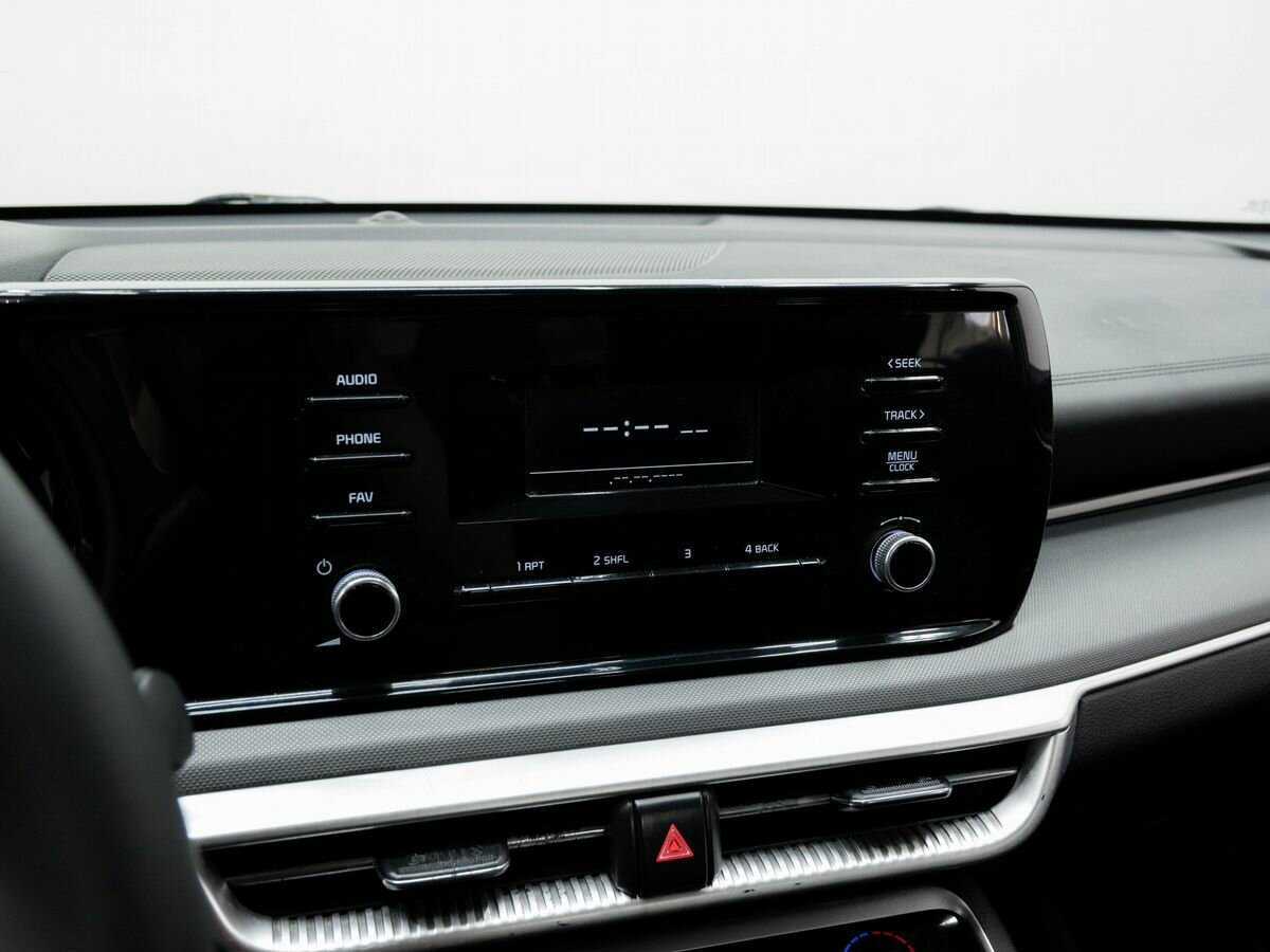 Купить Kia K5 с пробегом. Фото: #18