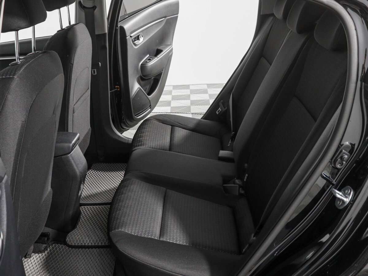 Купить Kia Rio с пробегом. Фото: #11