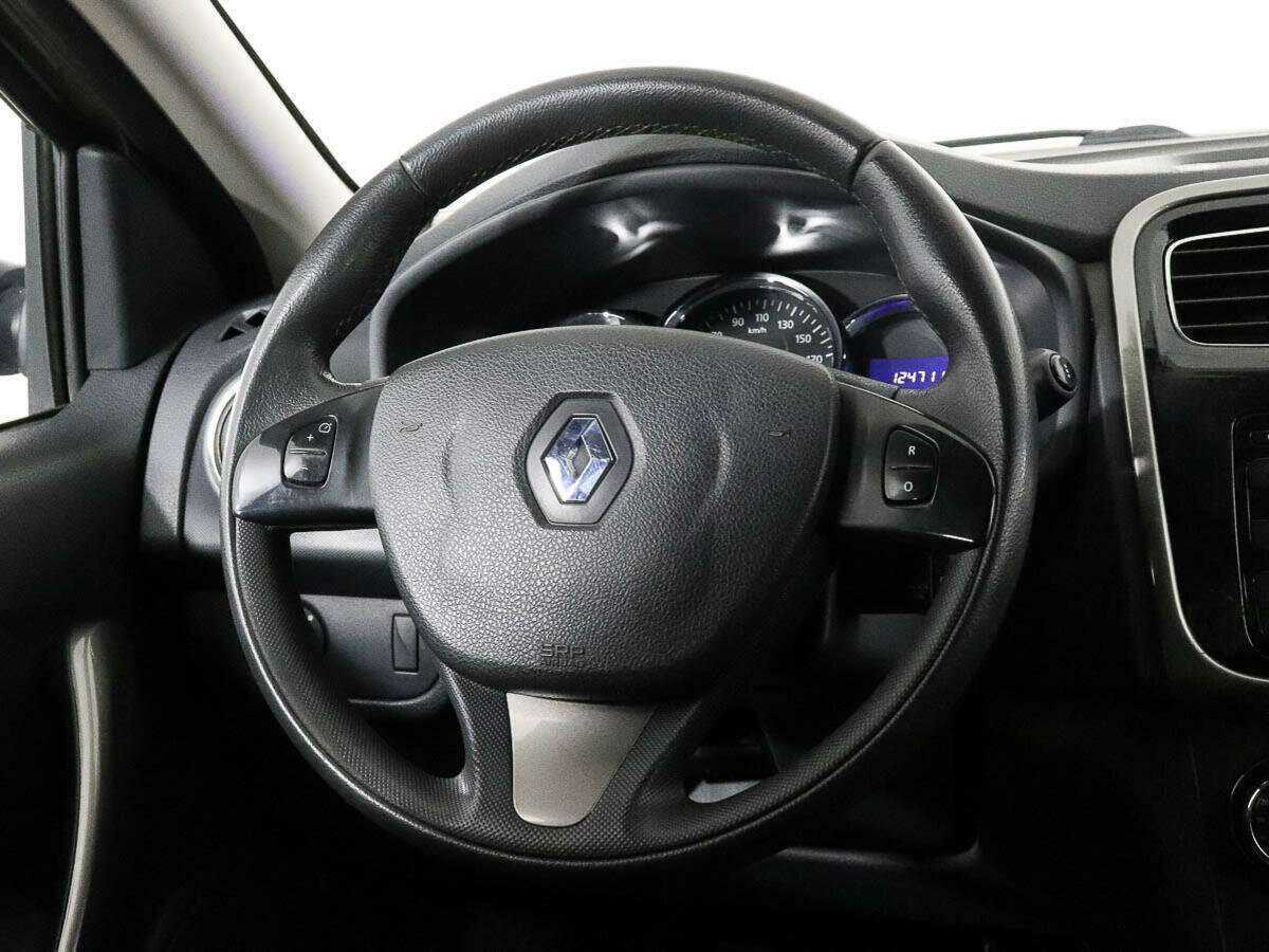Купить Renault Sandero с пробегом. Фото: #11
