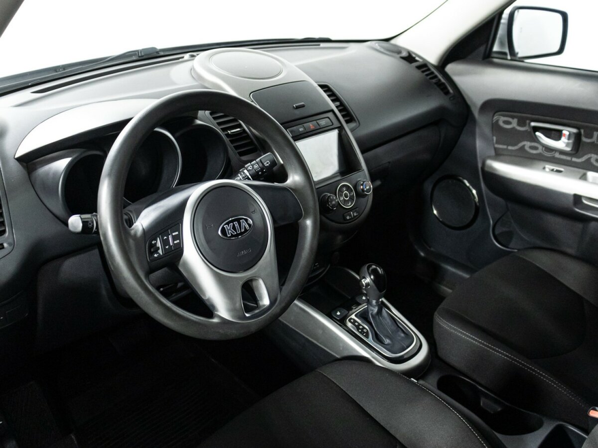 Купить Kia Soul с пробегом. Фото: #10