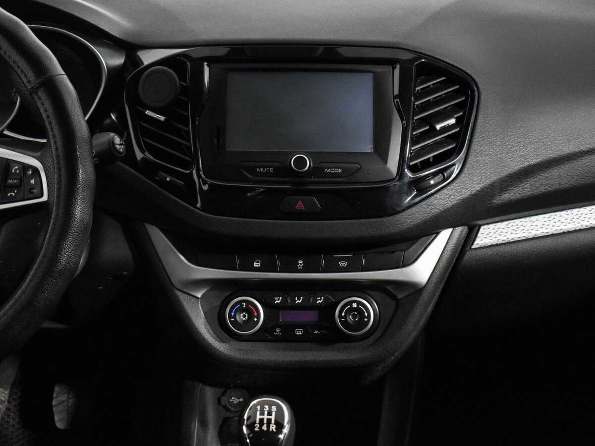 Купить Lada (ВАЗ) Vesta с пробегом. Фото: #13