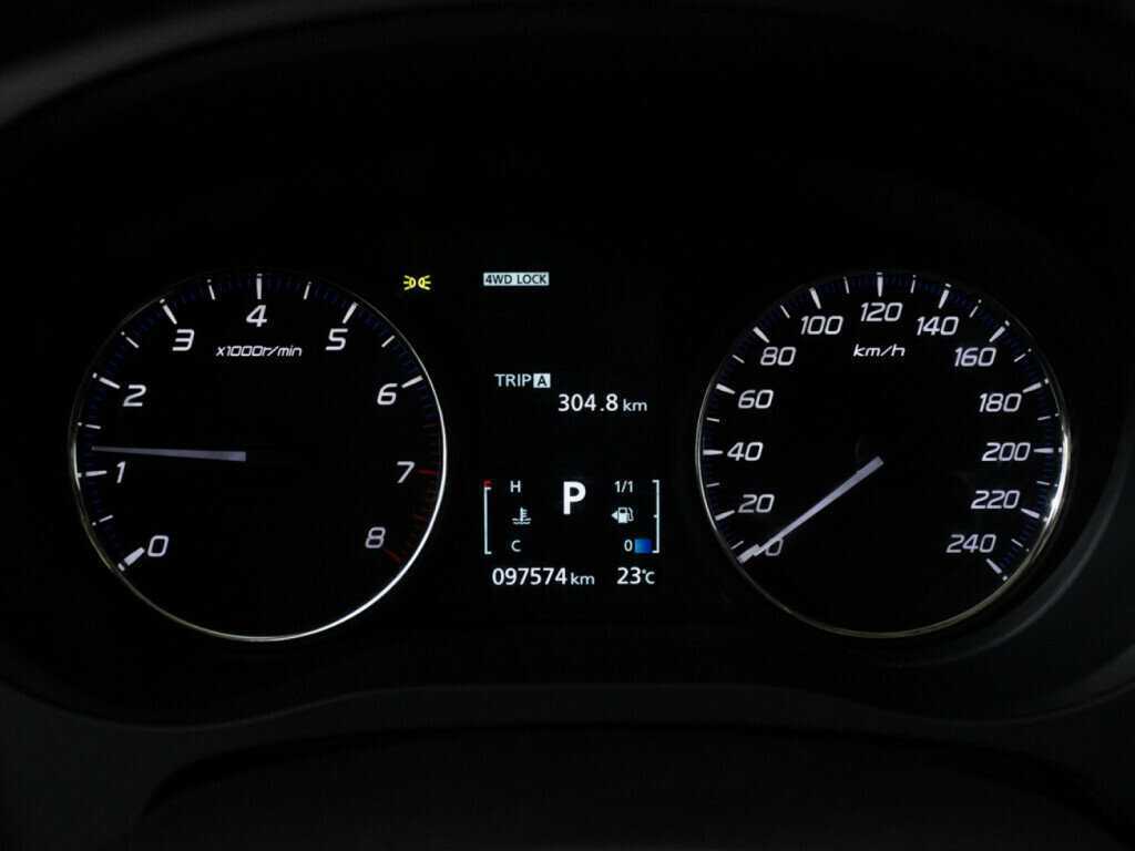 Купить Mitsubishi Outlander с пробегом. Фото: #11