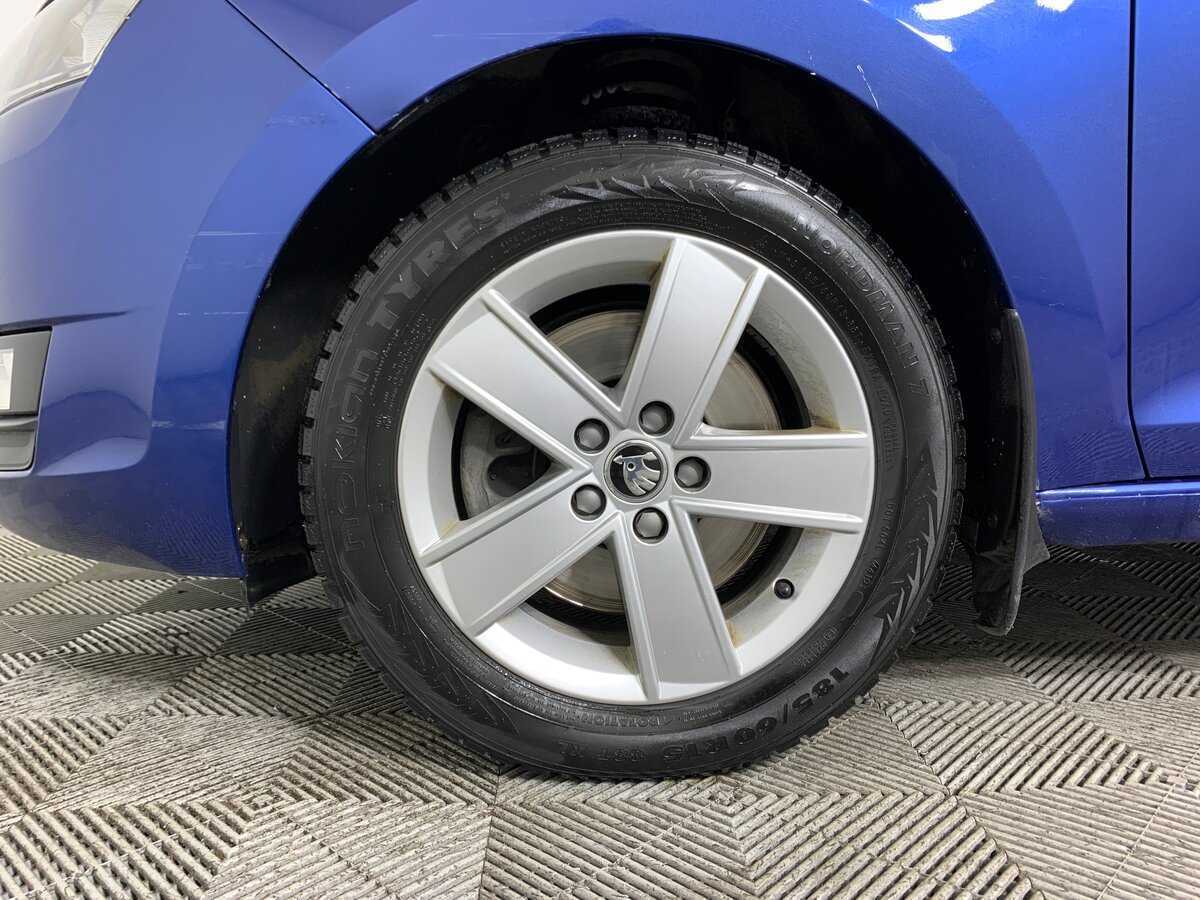 Купить Skoda Rapid с пробегом. Фото: #8