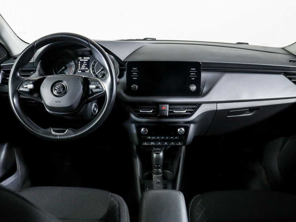 Купить Skoda Rapid с пробегом. Фото: #8