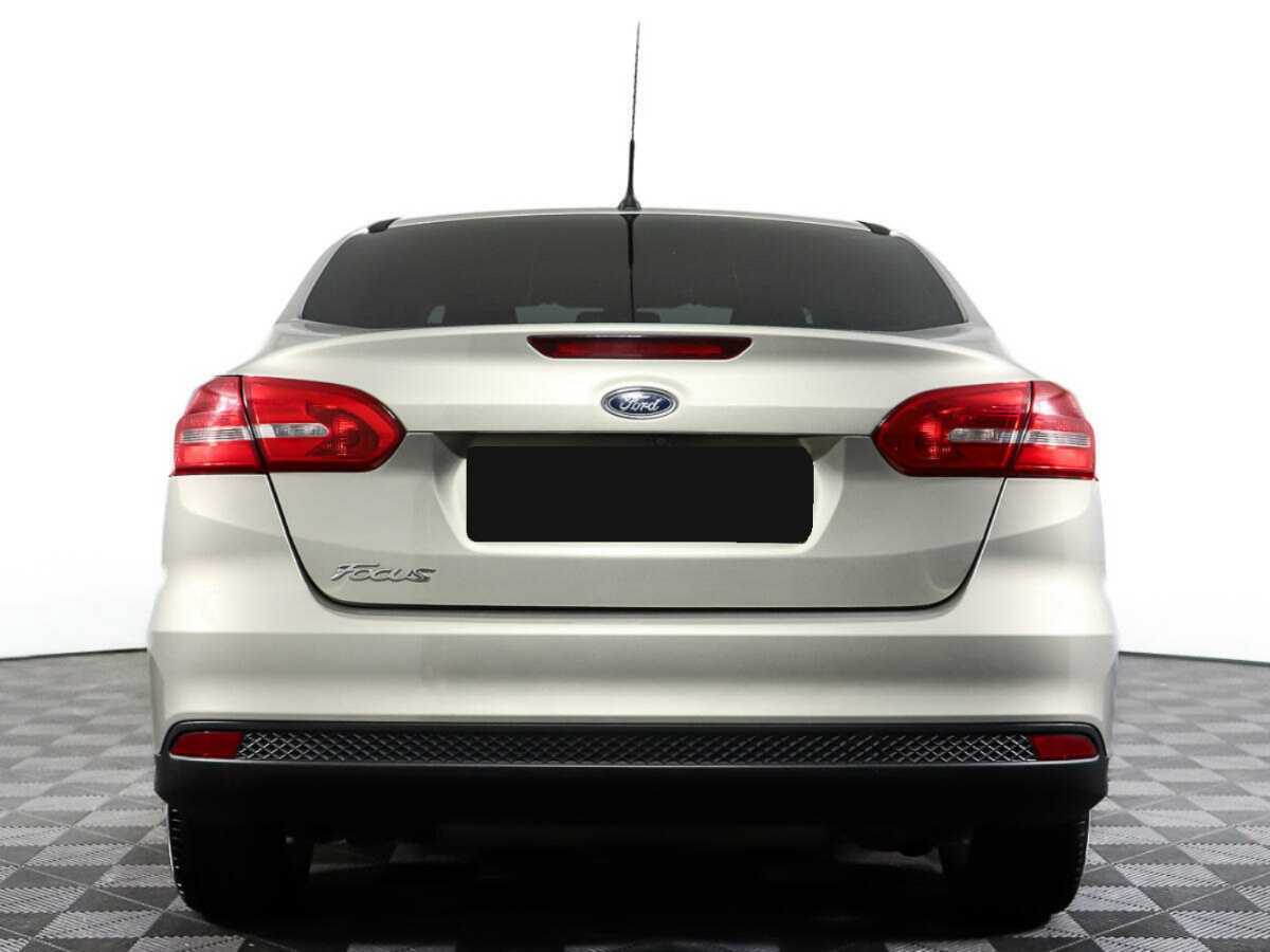 Купить Ford Focus с пробегом. Фото: #4