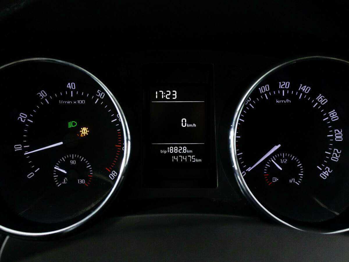 Купить Skoda Yeti с пробегом. Фото: #10