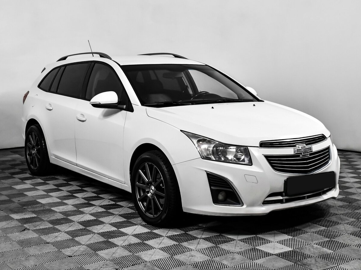 Купить Chevrolet Cruze с пробегом. Фото: #2