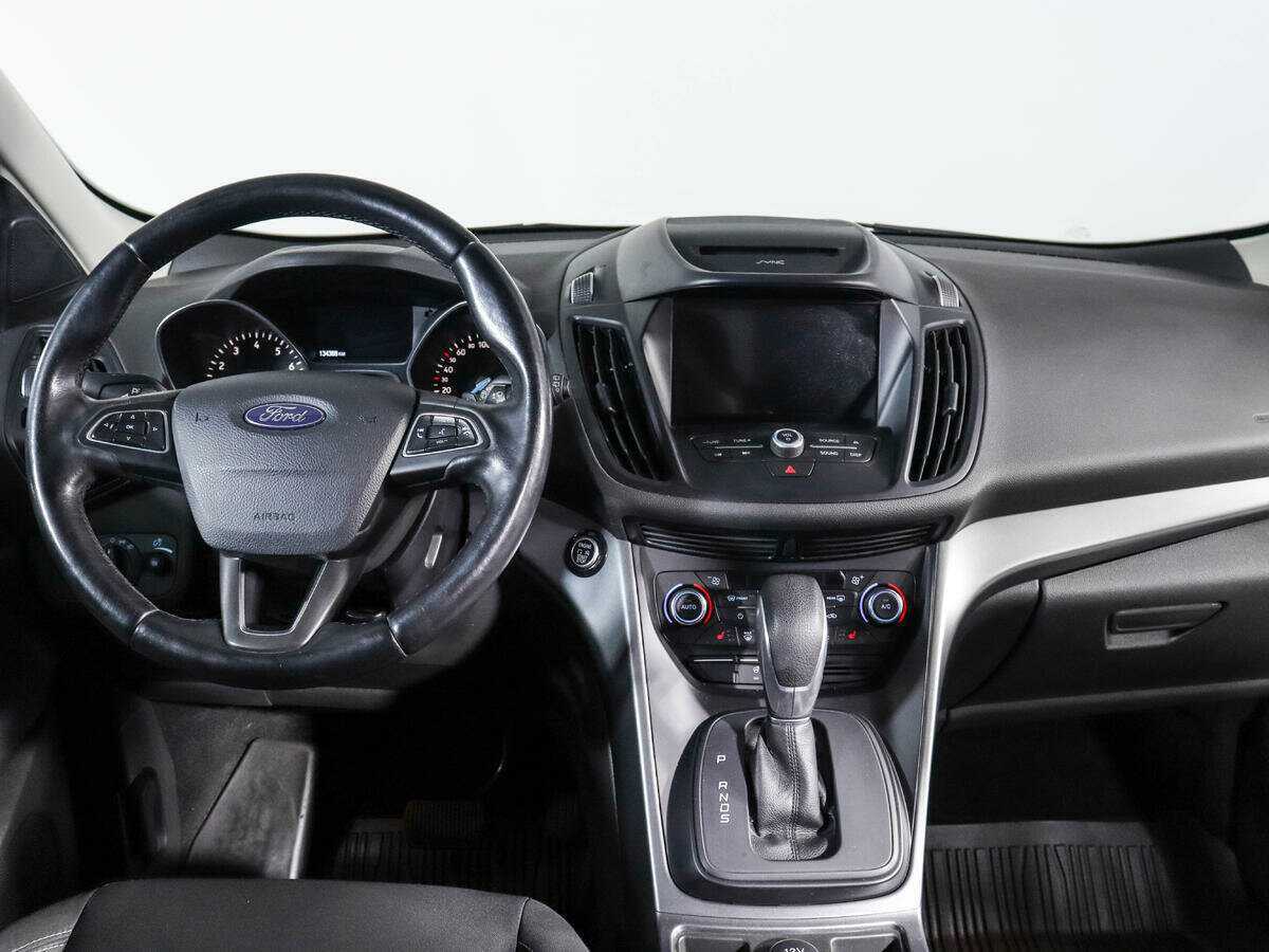 Купить Ford Kuga с пробегом. Фото: #9