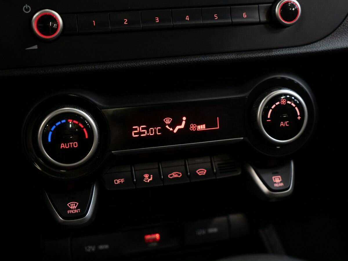 Купить Kia Rio с пробегом. Фото: #13