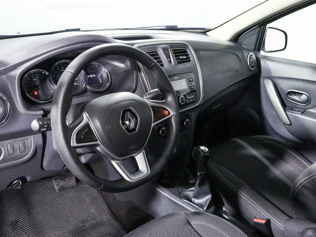 Купить Renault Logan с пробегом. Фото: #11