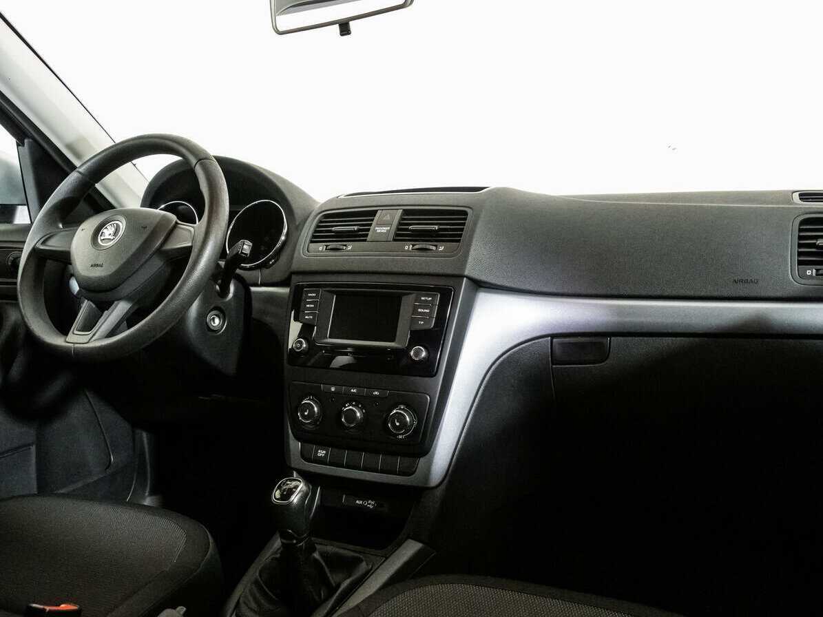 Купить Skoda Yeti с пробегом. Фото: #8
