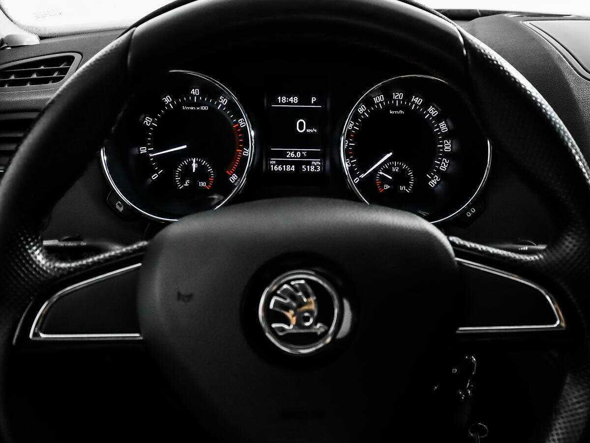 Купить Skoda Yeti с пробегом. Фото: #15