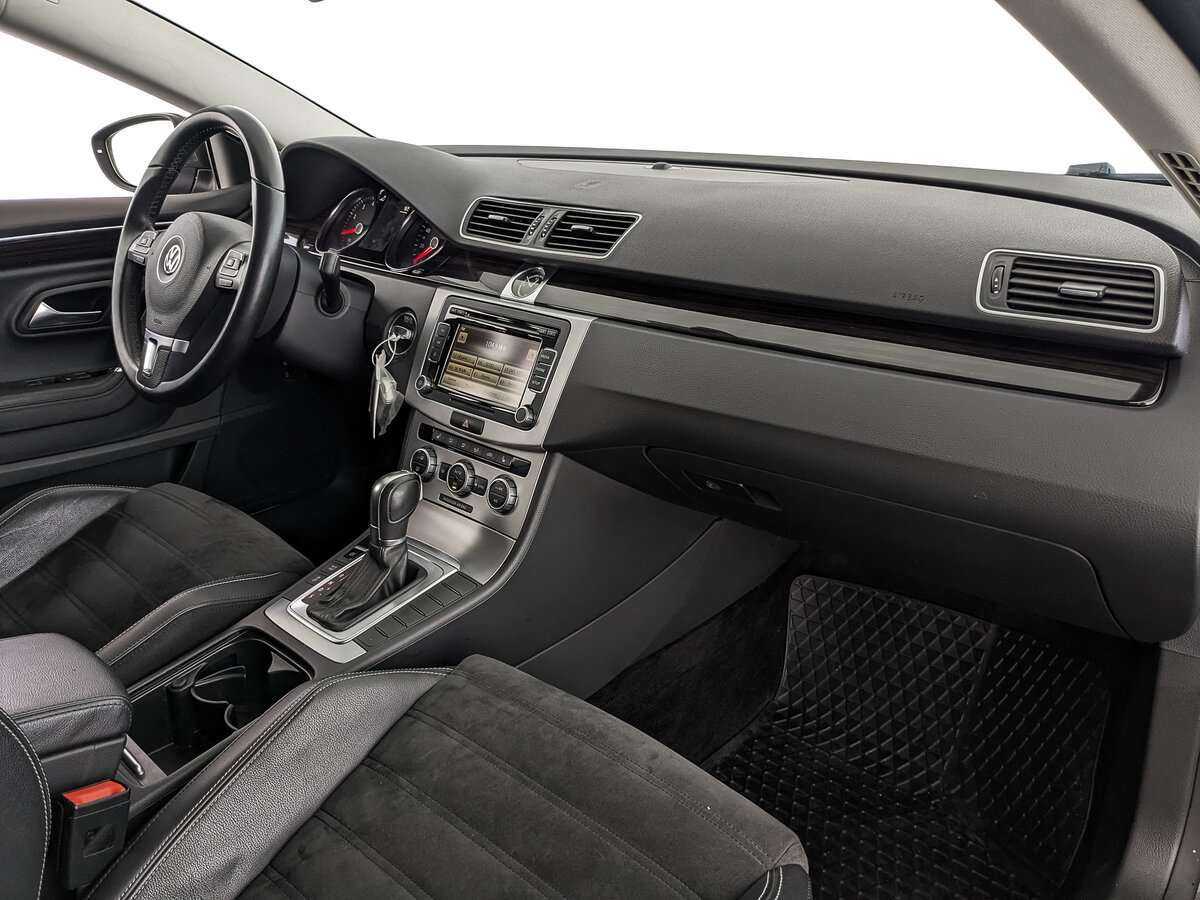 Купить Volkswagen Passat CC с пробегом. Фото: #11