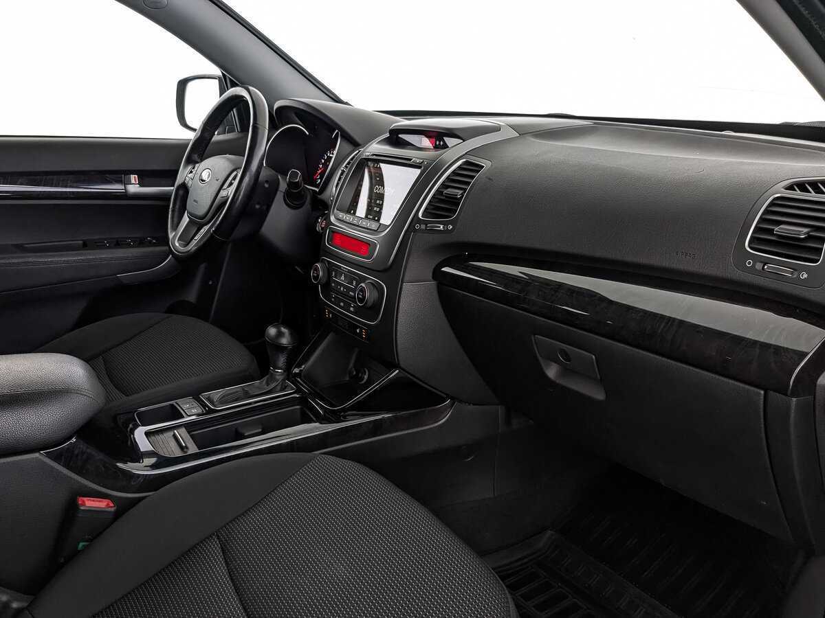 Купить Kia Sorento с пробегом. Фото: #12