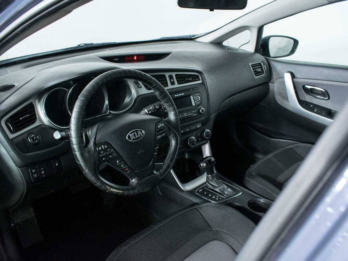 Купить Kia Ceed с пробегом. Фото: #11