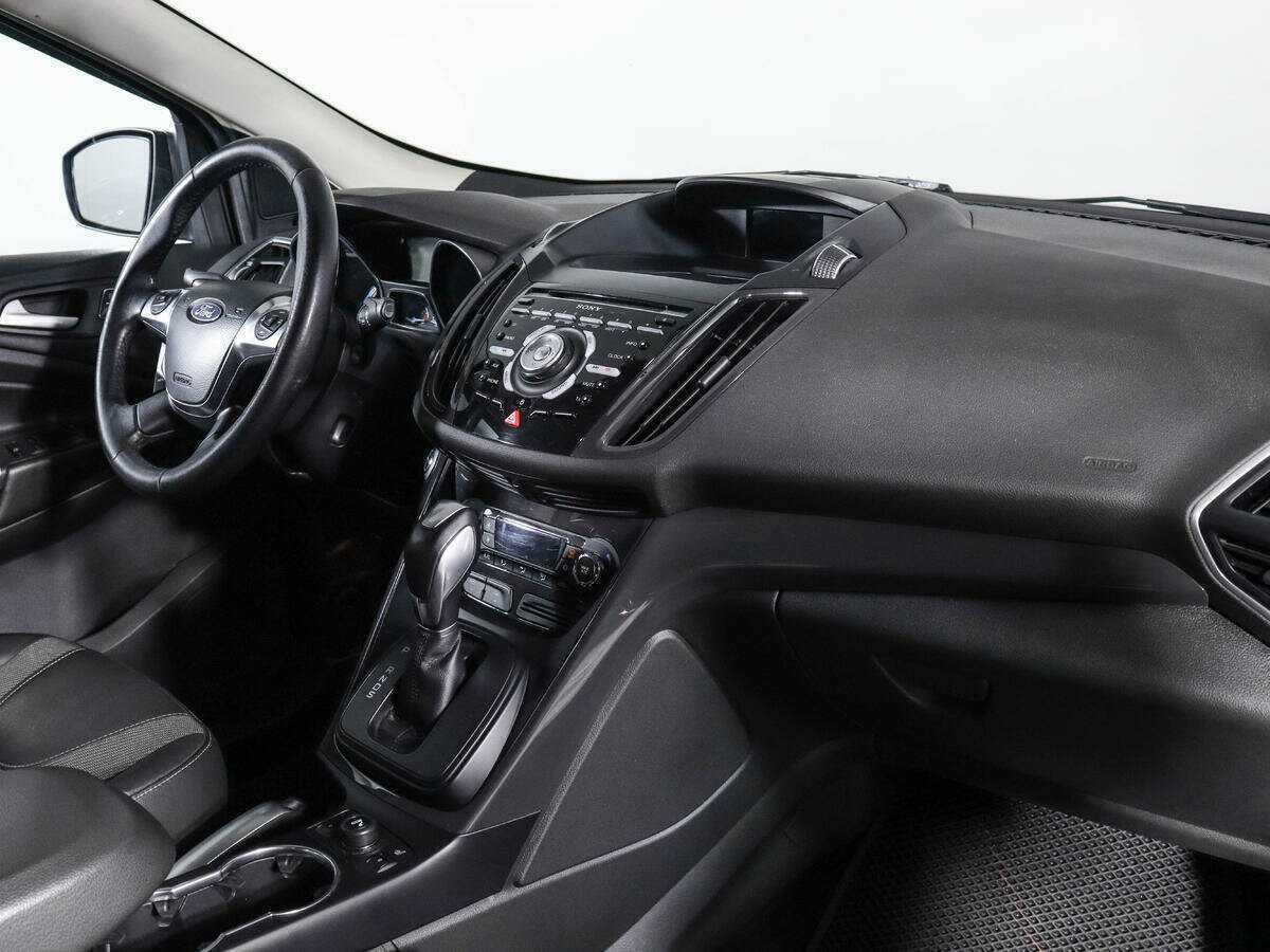 Купить Ford Kuga с пробегом. Фото: #8