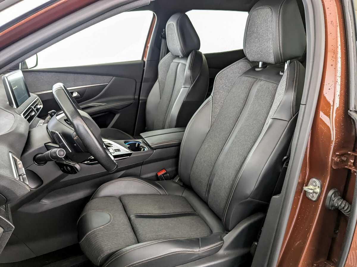 Купить Peugeot 3008 с пробегом. Фото: #17