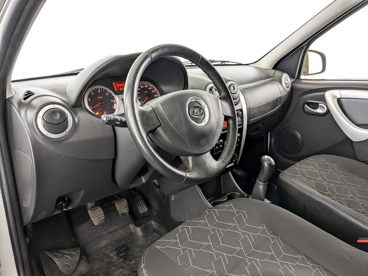 Купить Lada (ВАЗ) Largus с пробегом. Фото: #13