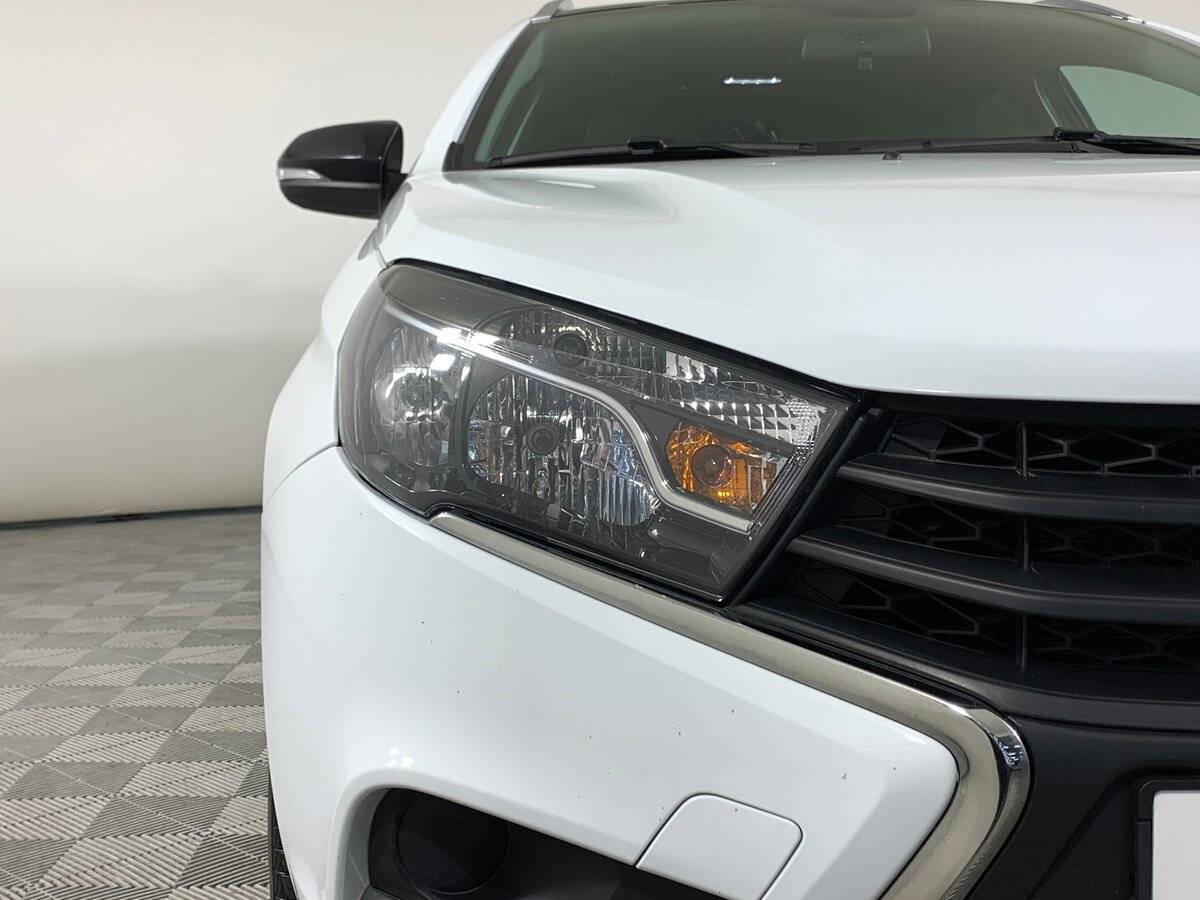 Купить Lada (ВАЗ) Vesta с пробегом. Фото: #9