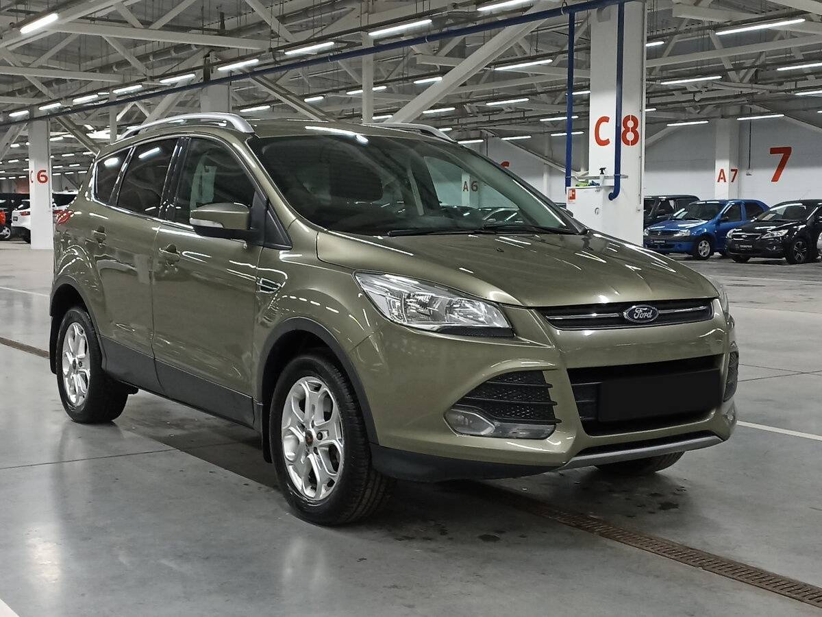 Купить Ford Kuga с пробегом. Фото: #2