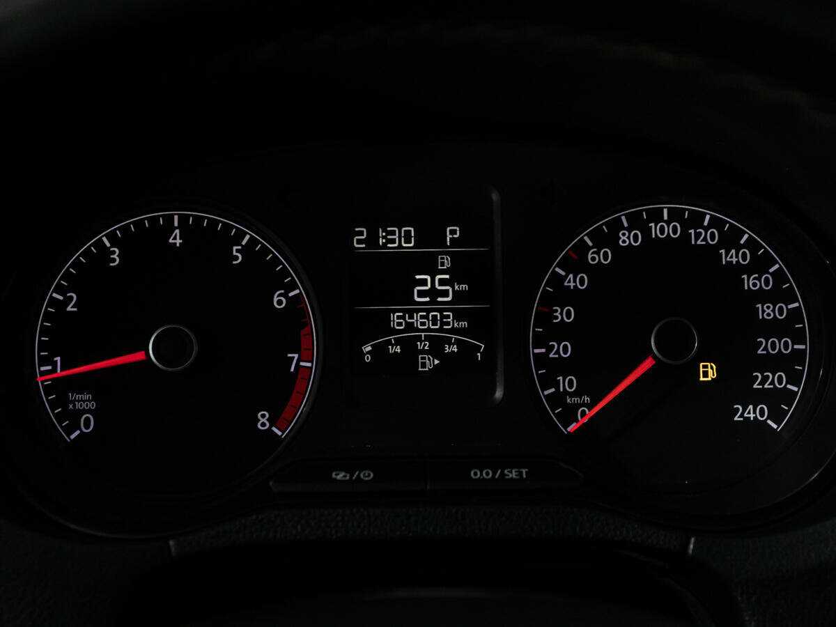 Купить Volkswagen Polo с пробегом. Фото: #11