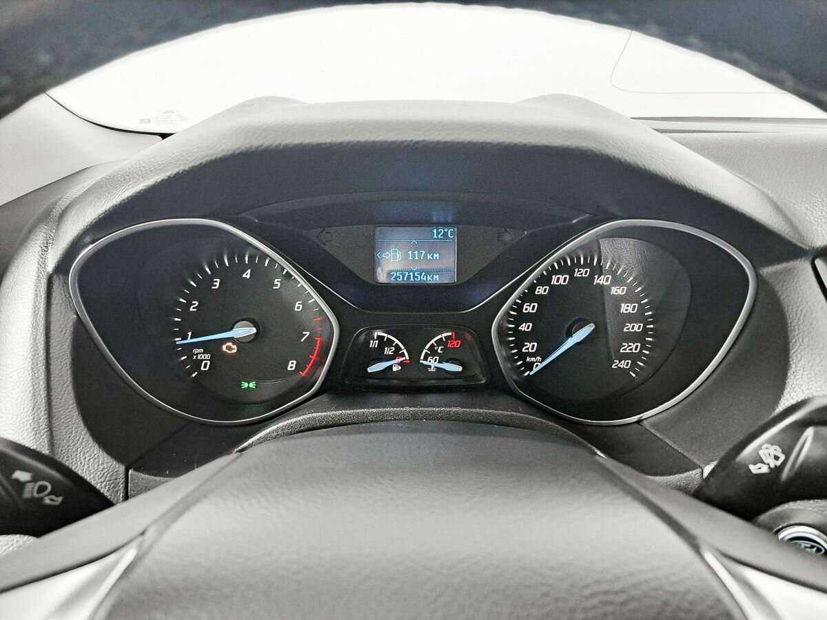 Купить Ford Focus с пробегом. Фото: #10