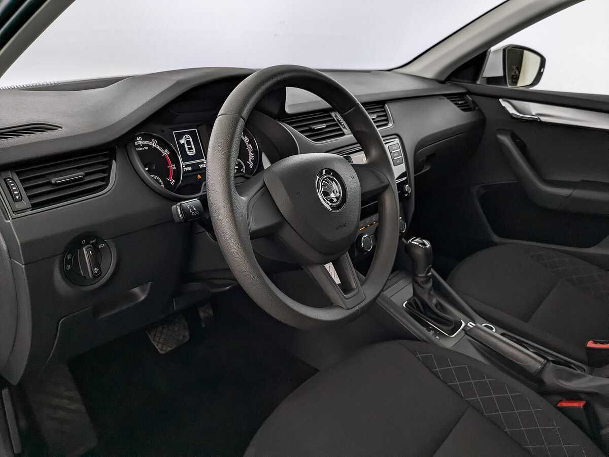 Купить Skoda Octavia с пробегом. Фото: #12