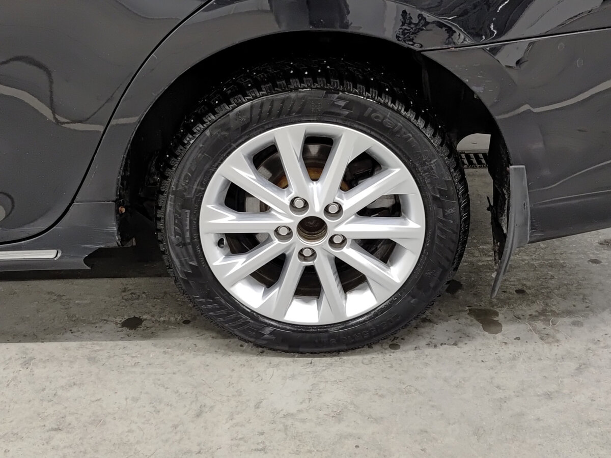 Купить Toyota Camry с пробегом. Фото: #17