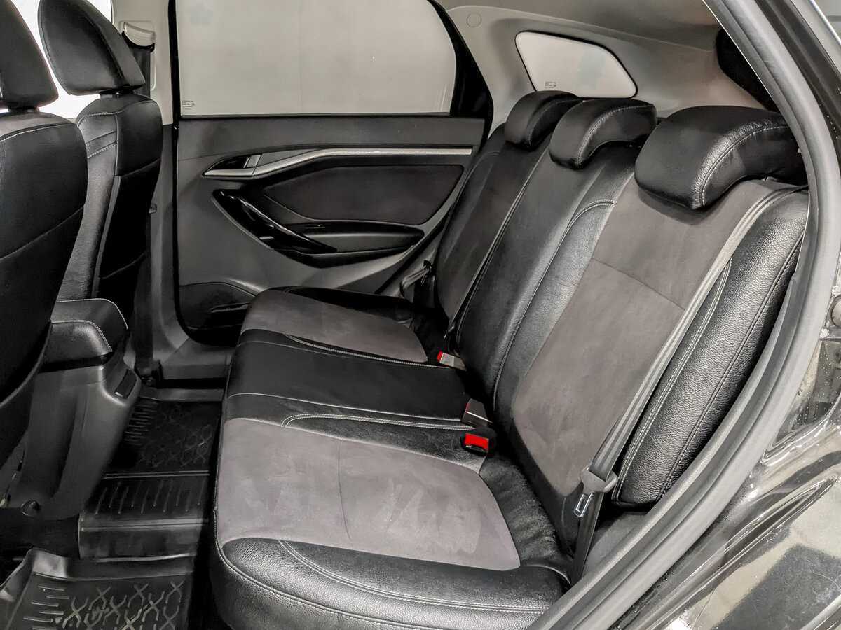 Купить Lada (ВАЗ) Vesta с пробегом. Фото: #11