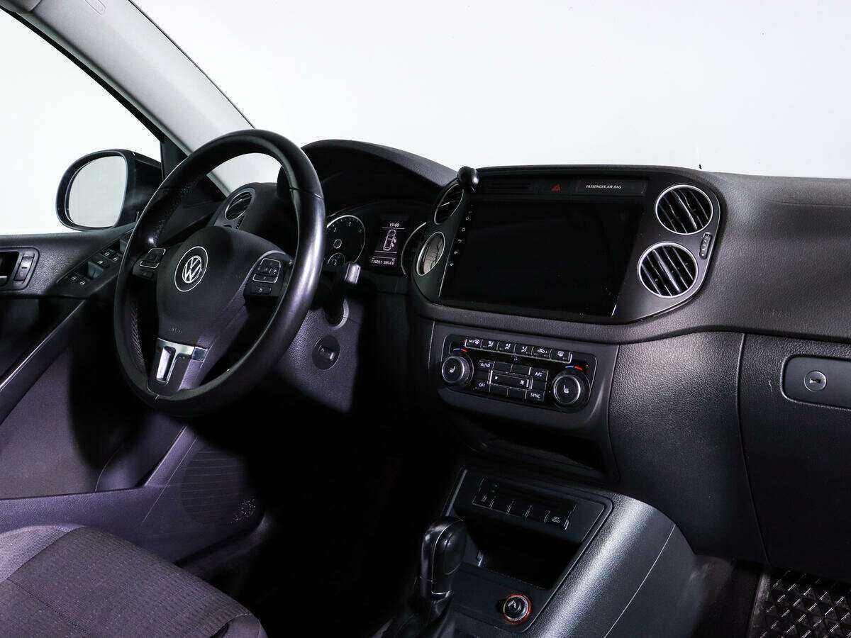 Купить Volkswagen Tiguan с пробегом. Фото: #8