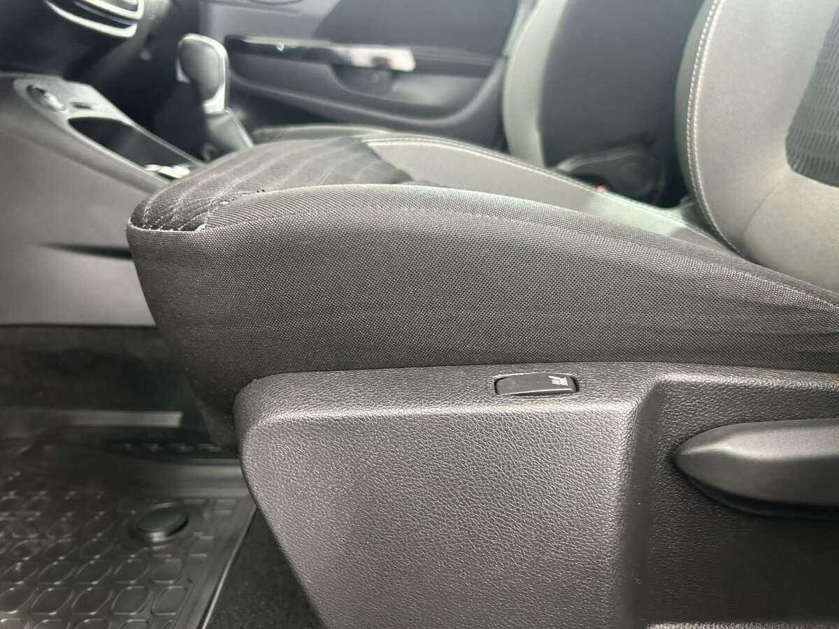 Купить Renault Kaptur с пробегом. Фото: #9