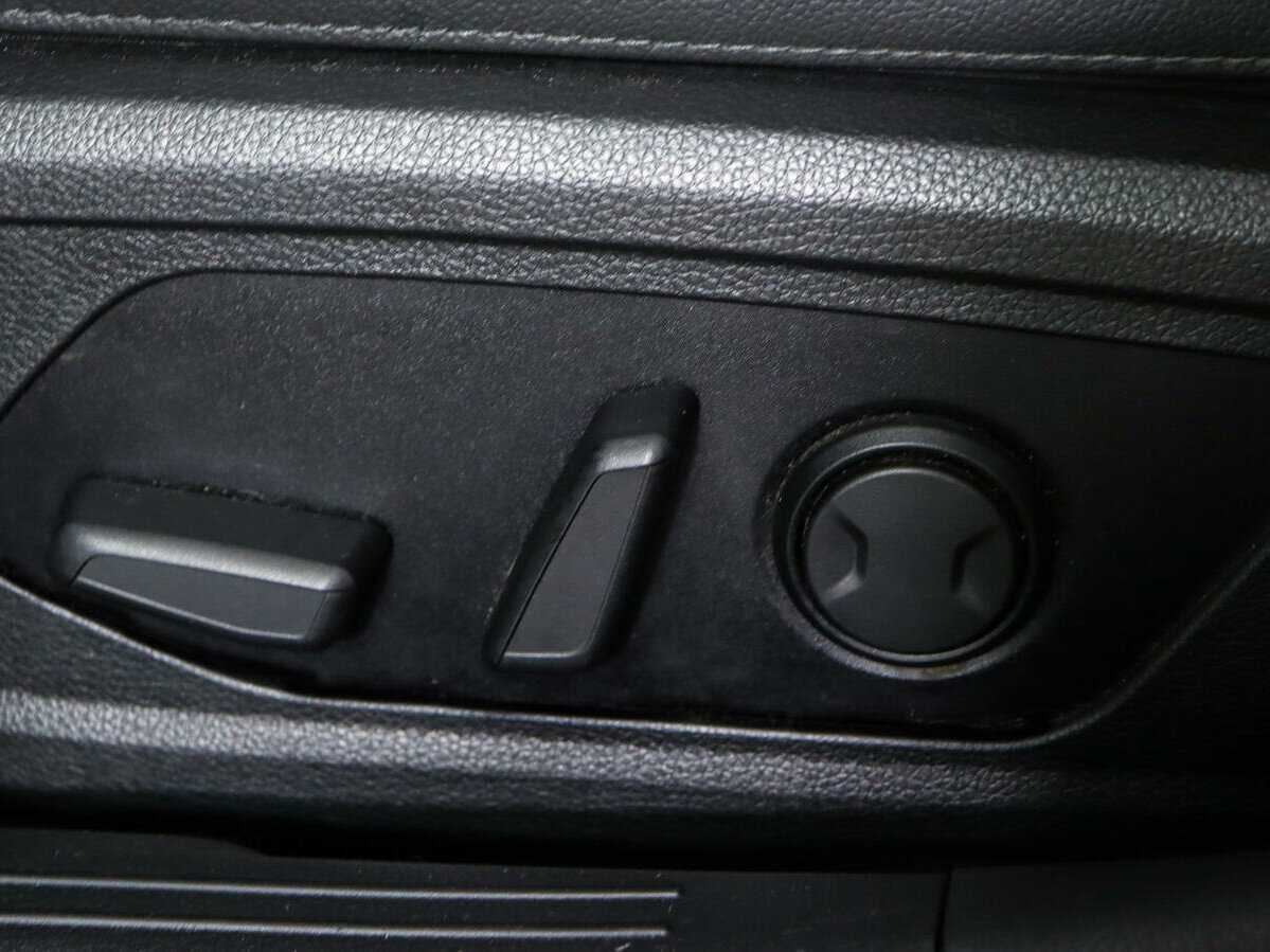 Купить Kia K5 с пробегом. Фото: #17