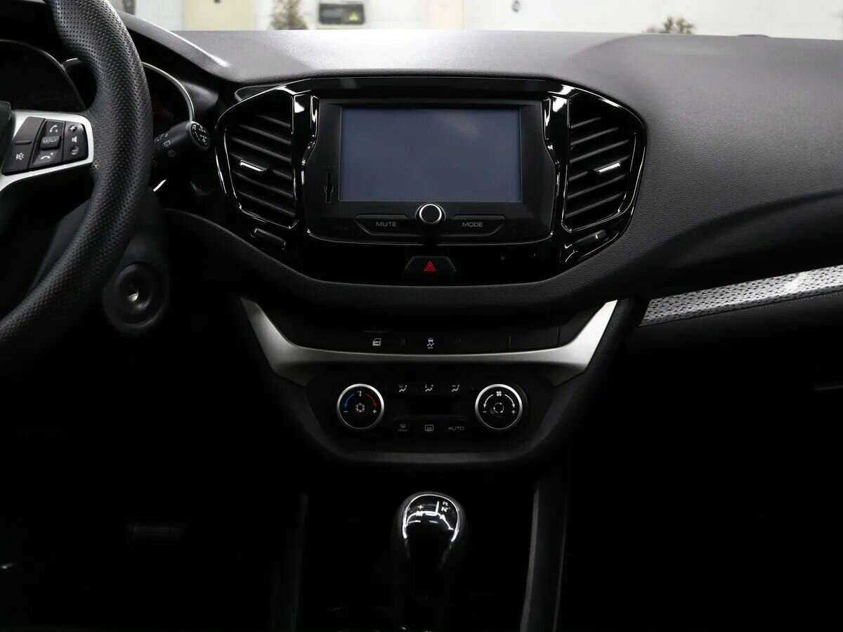 Купить Lada (ВАЗ) Vesta с пробегом. Фото: #12